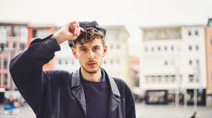 Simon marian hoffmann beruf nachwuchsschauspieler, synchronschauspieler, sprecher, moderator nationalität deutsch 1. Presseberichte