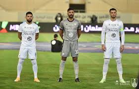 يُعد النادي الأهلي هو النادي الأكثر نجاحاً وحصولا على بطولات في العالم أجمع حيث يمتلك الفريق المصري 121 بطولة منذ تأسيسه، وقد تأسست القلعة الحمراء الذي يُلقب بنادي القرن عام 1907، واستطاع الهيمنه على القارة السمراء منذ تأسيسه. Ø§Ù„Ø£Ù‡Ù„ÙŠ Ø§Ù„Ø³Ø¹ÙˆØ¯ÙŠ ÙŠØ¹Ù„Ù‚ Ø¹Ù„Ù‰ Ù‚Ø±Ø§Ø± Ø¥ÙŠÙ‚Ø§Ù Ø§Ù„Ø¹ÙˆÙŠØ³ Ø§Ù„ØªÙŠØ§Ø± Ø§Ù„Ø§Ø®Ø¶Ø± 1