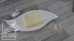 Sven christian schulz / utopia). Knoblauchbutter Und Krauterbutter Flotte Schnitte