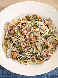 Pin By Okyohanyi On Food Spaghetti Alle Vongole Seafood Recipes How To Cook Pasta