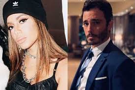 Thiago corrêa lima de azevedo rodrigues (rio de janeiro, 1 de setembro de 1980) é um ator brasileiro. Thiago Rodrigues Pede Para Quarentenar Com Anitta Durante Live E Cantora Rebate Entretenimento Rondonia Dinamica