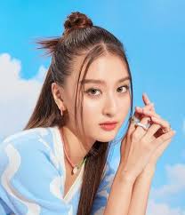 Who is YOUR GL celebrity crush? Pics (if you can) 😊 : r/GirlsLove