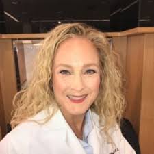 Anne Stilwell's Instagram, Twitter & Facebook