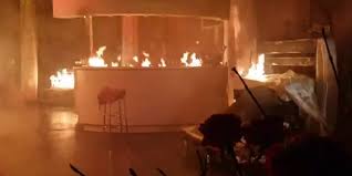 „gute zeiten, schlechte zeiten erfreut sich mittlerweile seit über 24 jahren an großer beliebtheit. Gzsz Finale 2017 So Dramatisch War Die Letzte Folge Des Jahres Express De