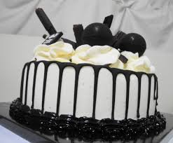 How many people a gallon of ice cream serves depends on how much each person eats. Ice Cream Cake From Baskin Robbins Korea Modern Seoul