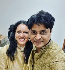 Happy Diwali everyone. @nancygupta85 May India win this World Cup.