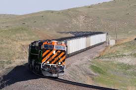 Bn Tiger Stripe Es44ac Railroad Photography Railroad Photos Train Pictures