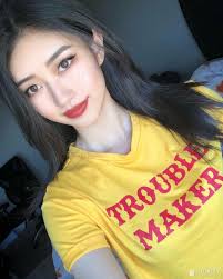 加拿大的网络美女Vicki Phan ​