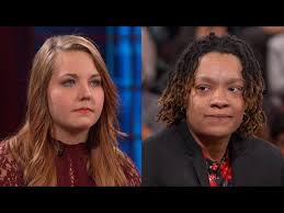 My First Face-To-Face Meeting with The Girl Who is Obsessed and in Love  With Me Online"