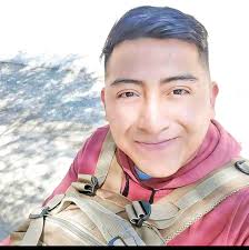 Fallece joven universitario tras caer de una camioneta