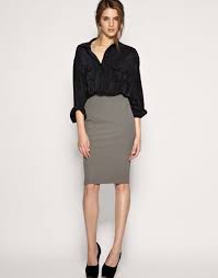 How To Keep Your Cool While Dressing For A Summer Interview Stylebakery Office Outfits Women Office Dresses For Women Casual Attire For Women
