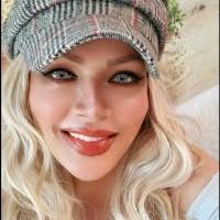 Elizabeth McHugh Email & Phone Number