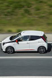 La location longue durée (lld) ou la location avec option d'achat (loa) permet de rouler avec un de nombreux concessionnaires proposent des véhicules avec des offres de leasing dont le montant est inférieur à 150 euros par mois, ces offres. Toyota Aygo 64 Euros Par Mois
