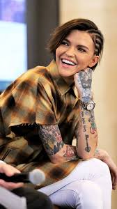 Pin By Sena Kocak On Ruby Rose Ruby Rose Tattoo Ruby Rose Ruby Rose Style