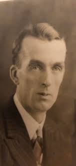 My dad Willie Lynch (the Bowler) & his Buddy Brendan Bowyer. Marie Lynch  Fernandez Sandra Lynch Mary Lynch