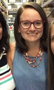 Julie Mabe's Instagram, Twitter & Facebook