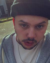 Shawn Leek's Instagram, Twitter & Facebook