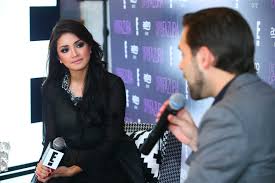 Program yang mempunyai lima episod itu bakal memaparkan kepada anda semua mengenai kehidupan peribadi aktres berusia 31 tahun ini. Facing Up To Fazura First Original Malaysian Miniseries Sensasi Selebriti