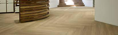 Some building owners prefer the look of square. Expona Bevel Line The Wood Collection Wood Effect Plank Flooring Suited To Heavy Commercial Projects Polyflor