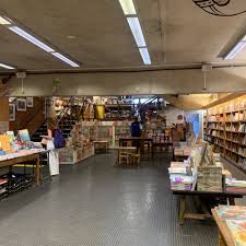 BEST of São Paulo - SP, Brazil Books, Mags, Music & Video - Yelp