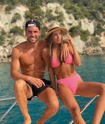 Marco asensio has been in a relationship with the beautiful sandra garal. The Handsome Prince Of Zidane S Family Is With An Ex Girlfriend Of His Teammates His Brotherly Affection Is Out Of Luck And He Is Spoiled
