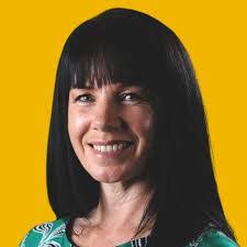 Debbie Askew's Instagram, Twitter & Facebook