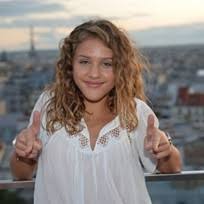 J'avais estimé 3 a la base mais fab estime a 4 j'ai commandé mon cd le mercredi et ebook nouveautés ebook meilleures ventes ebook sélections ebook ebooks gratuits. Elsa Esnoult Ecoute Gratuite Telechargement Mp3 Video Clips Bio Concerts