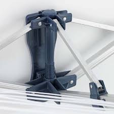 Voici un tutoriel en vidéo pour construire un étendoir à linge extérieur en bois. Etendoir Mural Exterieur Parapluie 18 Metres