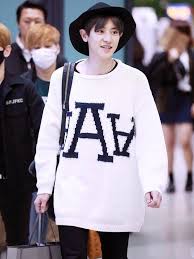 White Loose Sweater Chanyeol Exo K Fashion At Fashionchingu Exo Fashion Fashion White Loose Sweater