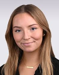 Rebecca Patti's Instagram, Twitter & Facebook