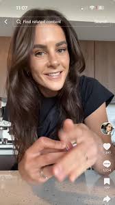 Who do yall recommend for a full hair color that you trust that isn't super  over priced? This is what I'm looking to get.