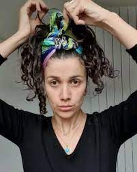 Tuto Coiffure Simple Avec Un Foulard Video Hair Scarf Styles Bandana Hairstyles Short Scarf Hairstyles