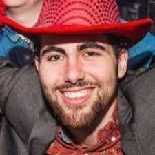 Darcy Hart's Instagram, Twitter & Facebook