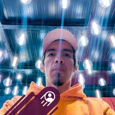 Hace unos días comenzó el operativo para retirar los espectaculares que  tienen mucho tiempo clausurados y representan un riesgo para la ciudadanía.  Ya retiramos todas las paletas que tenían anuncios del municipio