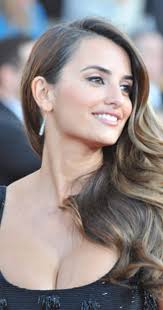 Tras salir victorioso de la moción de censura presentada por su partido, el secretario general del psoe abandonará su piso en pozuelo de alarcón. Penelope Cruz Imdb