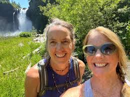 Kelley Rush's Instagram, Twitter & Facebook