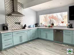 Blue Kitchan Cabinets In 2020 European Kitchen Cabinets Kitchen Cabinets Beautiful Kitchen Cabinets