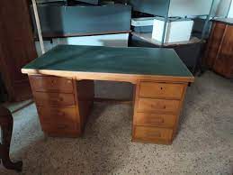 Designer schreibtische tischplatte linoleum / melamin von internationalen herstellern detaillierte infos hochauflösende bilder cads. Grosser Italienischer Schreibtisch Mit Linoleum Tischplatte Und Schubladen 1950er Bei Pamono Kaufen