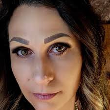 Who has power and can deliver hot food?