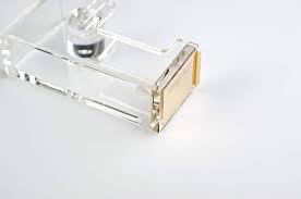 Dany Marcus Clear Acrylic Tape Dispenser with Gold Detail, Hand Dispenser  for Tape and Washi Tape : Amazon.de: Stationery & Office Supplies