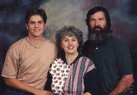 As you can see in the photos we got. Robertson Brothers Before Beards Duck Dynasty Phil Robertson Ms Kay Jep Robertson Before The Beard Duck Dynasty Family Duck Dynasty Phil