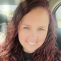 Elyse Kelly's Instagram, Twitter & Facebook