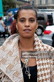 95 Stella Cherry Photos & High Res Pictures