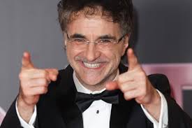 Who is Supervet Noel Fitzpatrick and what is his net worth?