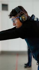 Adam erfüllt sich seinen Berufswunsch und wird Polizeioberkommissar