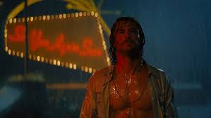 Chris hemsworth's el royale villain is 2018's unexpected standout. Kritik Bad Times At The El Royale 4001reviews