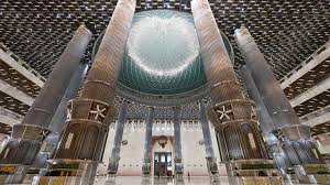 Istiqlal mosque is the 4th biggest mosque of the world located in jakarta indonesia. Kontroversi Kor Asmaul Husna Di Masjid Istiqlal Selingan Majalah Tempo Co