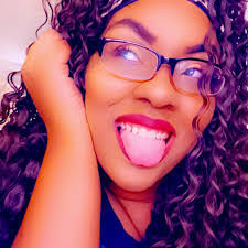 Kacey Richardson's Instagram, Twitter & Facebook