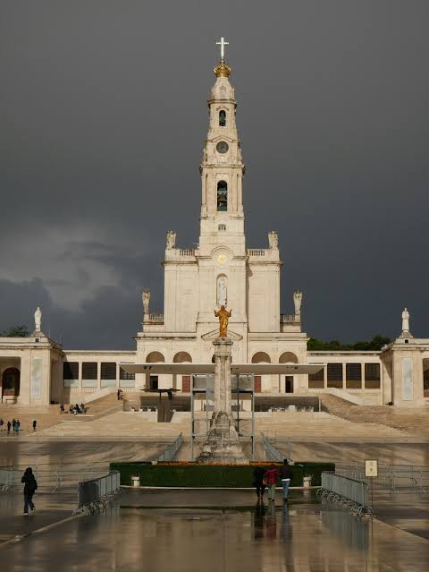 Visita guiada a Fátima y su Santuario (Portugal)