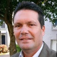 Carlos Puldon's Instagram, Twitter & Facebook